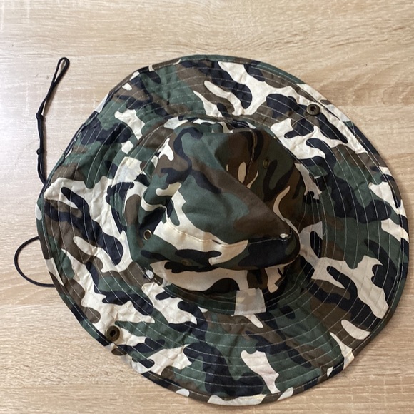 REI style Camouflage Bucket Hat - Picture 3 of 3